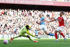 Erling Haaland mở tỷ số cho Manchester City ở phút thứ 9