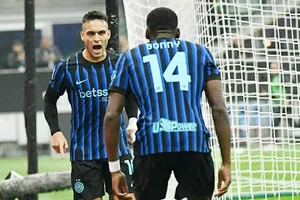 Lautaro Martinez và Bonny giúp Inter Milan thắng 4-1 trước Cremonese.