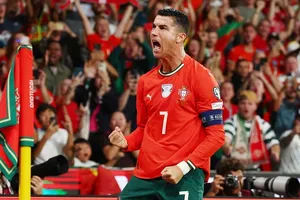 Cristiano Ronaldo lập kỷ lục ghi 41 bàn trong 50 trận vòng loại World Cup đã tham dự.
