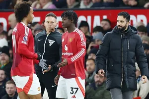 HLV Ruben Amorim biết không thể ngăn Kobbie Mainoo và Joshua Zirkzee rời đi vào tháng 1.