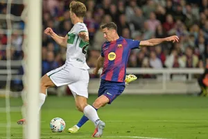 Robert Lewandowski hồi phục chấn thương và sẵn sàng bùng nổ trở lại cùng Barcelona.