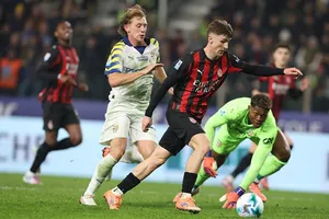 AC Milan sớm dẫn 2 bàn nhưng cuối cùng chỉ rời sân Parma với tỷ số hòa 2-2.