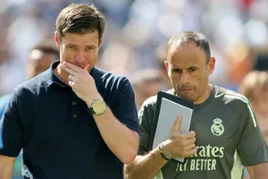 Chủ tịch Florentino Perez đã triệu tập ban lãnh đạo CLB để thảo luận về tương lai của HLV Xabi Alonso.