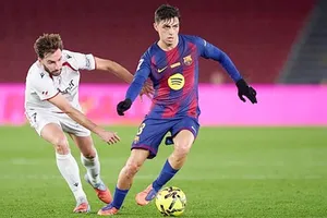 Pedri phá kỷ lục của Lionel Messi trở thành cầu thủ trẻ nhất đạt 150 lần ra sân cho Barcelona tại La Liga.