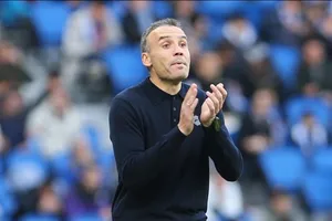 Real Sociedad sa thải HLV Sergio Francisco sau trận thua thứ 3 liên tiếp tại La Liga.