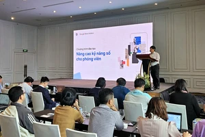 Hội Nhà báo Việt Nam phối hợp với Google News Initiative tổ chức chương trình đào tạo nâng cao kỹ năng số cho phóng viên. Ảnh: NGÔ BÌNH