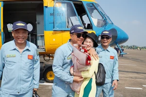 Podcast bản tin trưa 1-5: Miền Bắc mưa to, miền Nam nắng nóng kèm mưa chuyển mùa