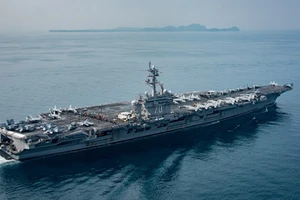 Tàu USS Carl Vinson tại eo biển Sunda (Indonesia) ngày 15-4-2017. Ảnh do Hải quân Mỹ công bố