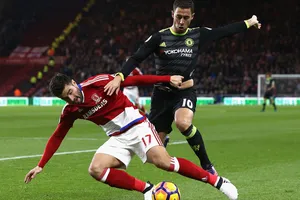 Middlesbrough (trái) khó cản nổi Chelsea.
