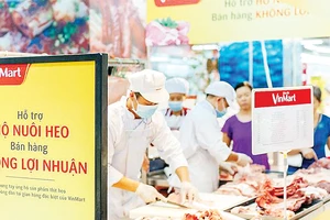 Vinmart “Hỗ trợ hộ nuôi heo - Bán hàng không lợi nhuận”