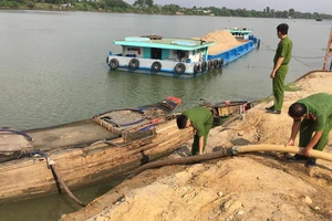 Công an tỉnh Đồng Nai phát hiện và bắt giữ một vụ khai thác cát trái phép trên sông Đồng Nai