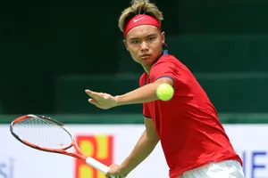 Tay vợt trẻ Trịnh Linh Giang đã có bước tiến khá lớn khi tăng 306 bậc, đứng hạng 1.332 thế giới.