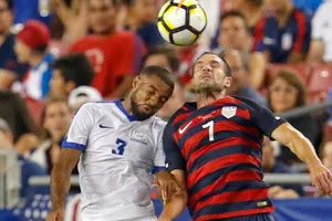 Mỹ (phải) quyết tâm giành quyền góp mặt trong trận chung kết sau hơn 4 năm.