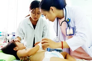 Điều trị cho một trường hợp bị TCM tại Bệnh viện Nhi đồng 2