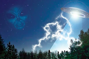 Máy bay suýt đâm UFO