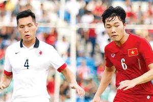 Nhiều người e ngại việc đưa Xuân Trường sang thi đấu ở châu Âu sẽ làm thui chột tài năng trẻ này. Ảnh: DŨNG PHƯƠNG