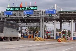 Bộ GTVT yêu cầu có phương án xử lý trạm BOT Cai Lậy trước 22-12