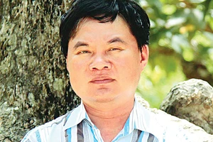 Nhà văn Bùi Anh Tấn