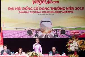 Đoàn Chủ tịch tham dự Đại hội đồng cổ đông thường niên năm 2018 của Công ty cổ phần Hàng không Vietjet