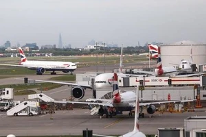 Máy bay của British Airways tại sân bay Heathrow ở London, Anh. REUTERS