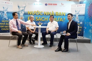 Talkshow Nước nhà bạn đã sạch chưa với sự tham gia của các chuyên gia, bác sĩ đầu ngành