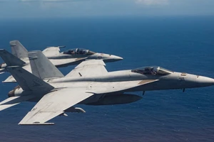 Tiêm kích F/A-18 Super Hornet của hải quân Mỹ bay từ căn cứ Iwakuni, Nhật Bản. Ảnh: US AIR NATIONAL GUARD