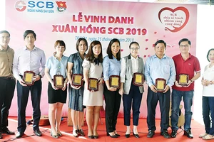 SCB tuyên dương các CBNV có đóng góp tích cực trong hoạt động hiến máu nhân đạo 