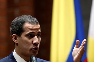 Juan Guaido phát biểu tại một hội nghị ở Đại học Công giáo Andres Bello tại Caracas, Venezuela hôm 24-5. Ảnh: REUTERS