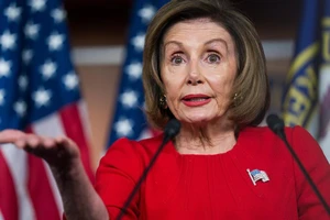 Chủ tịch Hạ viện Nancy Pelosi trong phiên họp báo. Ảnh: THE GUARDIAN