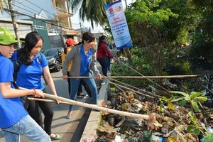 Thi đua hoàn thành các công trình chào mừng đại hội Đảng