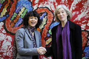 Giải thưởng hơn 1,1 triệu USD được chia đôi cho hai nhà khoa học Emmanuelle Charpentier và Jennifer Doudna. Ảnh: REUTERS