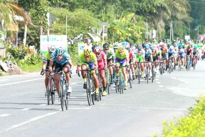 Giải đua xe đạp Cúp ĐBSCL phải tạm dừng vì thiếu kinh phí. Ảnh: DƯƠNG THU