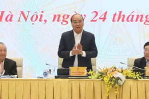 Thủ tướng Nguyễn Xuân Phúc phát biểu kết luận hội nghị. Ảnh: VIẾT CHUNG