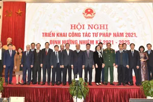 Thủ tướng Nguyễn Xuân Phúc và các đại biểu dự Hội nghị. Ảnh: VGP