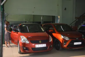 Xe phục vụ mùa tết tại cơ sở cho thuê xe tự lái 25 đường Hoàng Diệu 2 (phường Linh Trung, TP Thủ Đức)
