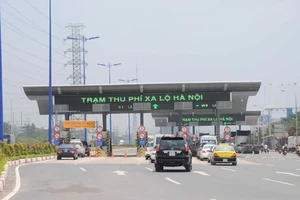 Ngày 1-4, trạm xa lộ Hà Nội thu phí trở lại