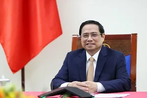 Thủ tướng Phạm Minh Chính điện đàm với Thủ tướng Hàn Quốc Han Duck-soo. Ảnh: TTXVN