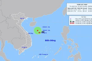 Theo Trung tâm Dự báo Khí tượng Thủy văn Quốc gia, vùng áp thấp có khả năng mạnh lên thành áp thấp nhiệt đới trên Biển Đông trong 24 giờ tới. Nguồn: TTDBKTTVQG