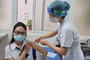 Đưa tỷ lệ tiêm vaccine vào tiêu chí thi đua