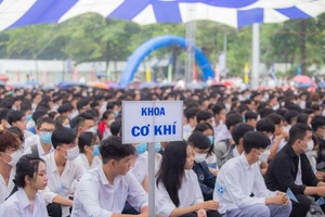 Trường ĐH Bách khoa đón gần 5.000 tân sinh viên