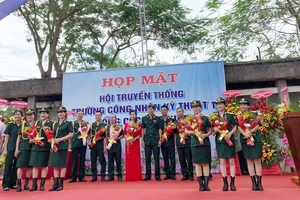 Các hội viên, Hội truyền thống Trường Công nhân Kỹ thuật 1 tham gia buổi họp mặt