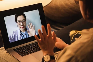 Telehealth - cánh tay thứ ba của bác sĩ