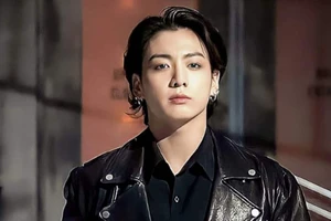 Jungkook giành giải Nam nghệ sĩ của năm tại Philippines