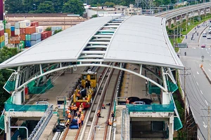 Thi công dự án tuyến Metro số 1 Bến Thành - Suối Tiên. Ảnh: HOÀNG HÙNG