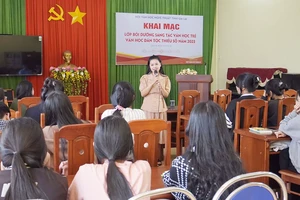 Tạo sân chơi cho những cây bút học đường