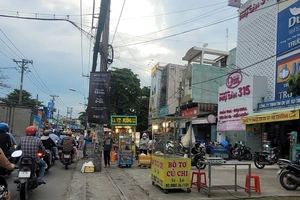 Thu phí sử dụng tạm vỉa hè, lòng đường: Phù hợp yêu cầu quản lý và nhu cầu người dân