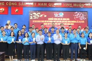 Gặp mặt cán bộ đoàn thanh niên phường, xã, thị trấn dịp Tết Nguyên đán 