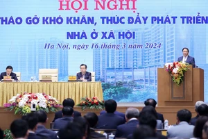 Hội nghị tháo gỡ khó khăn, thúc đẩy phát triển nhà ở xã hội, sáng 16-3. Ảnh: VIẾT CHUNG