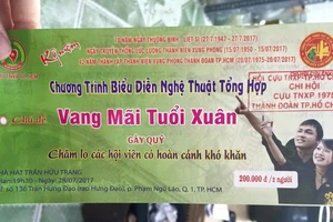 Vé xem ca nhạc chủ đề “Vang mãi tuổi xuân” được bán với giá 200.000 đồng/vé/2 người