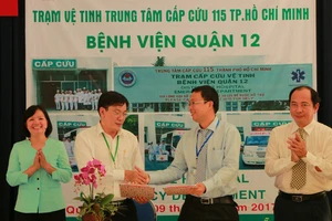 Trung tâm Cấp cứu 115 Thành phố và Bệnh viện Quận 12 ký kết hợp tác triển khai Trạm Cấp cứu vệ tinh tại Bệnh viện Quận 12